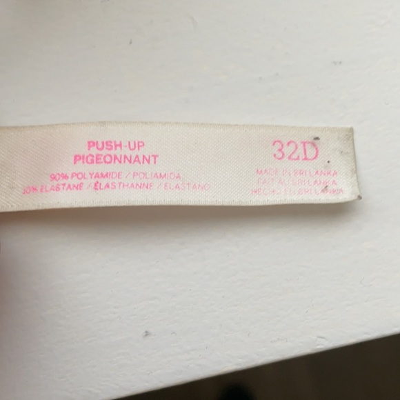 Pink bra - Picture 4 of 4